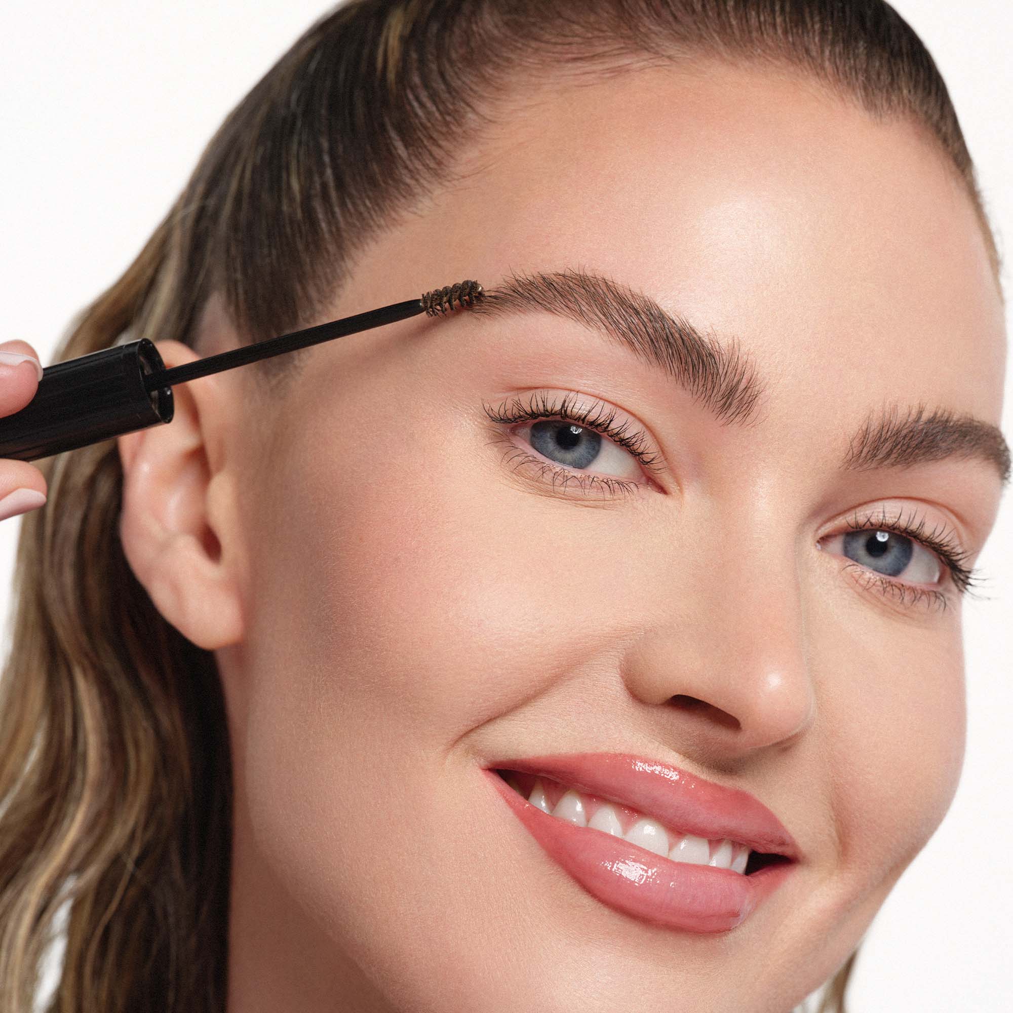 Ultimate Brow Essentials Kit - Image 8